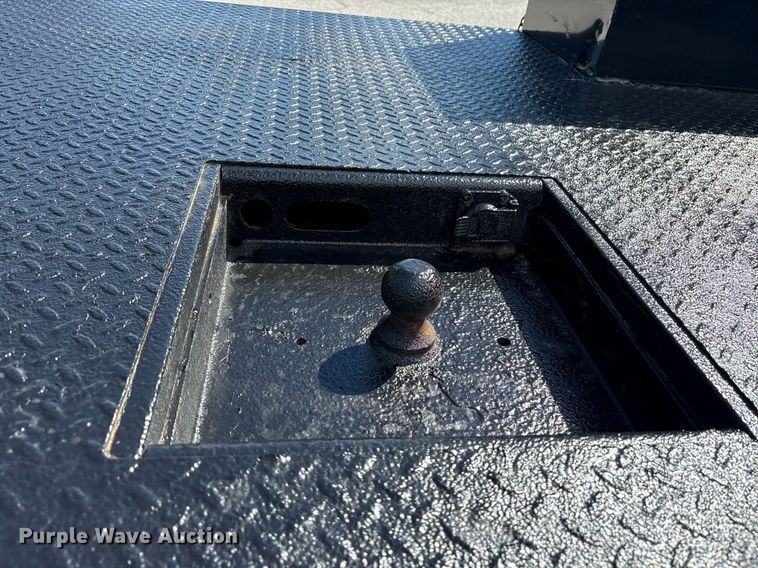 image for item DM1943 2019 Ford F550 Crew Cab flatbed truck