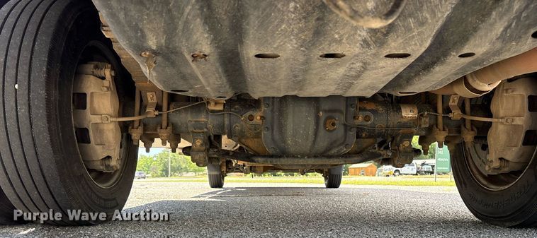 image for item DM1943 2019 Ford F550 Crew Cab flatbed truck