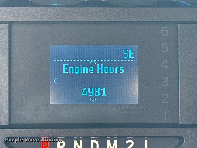 image for item DM1943 2019 Ford F550 Crew Cab flatbed truck