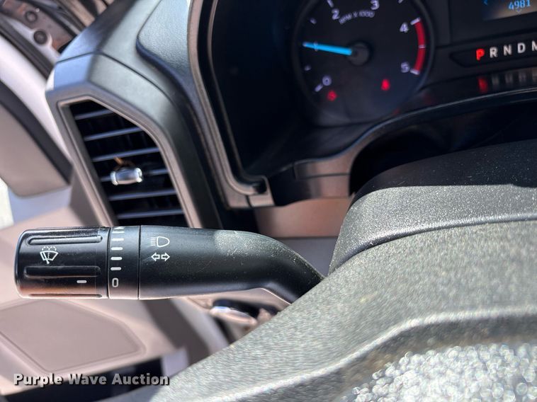 image for item DM1943 2019 Ford F550 Crew Cab flatbed truck