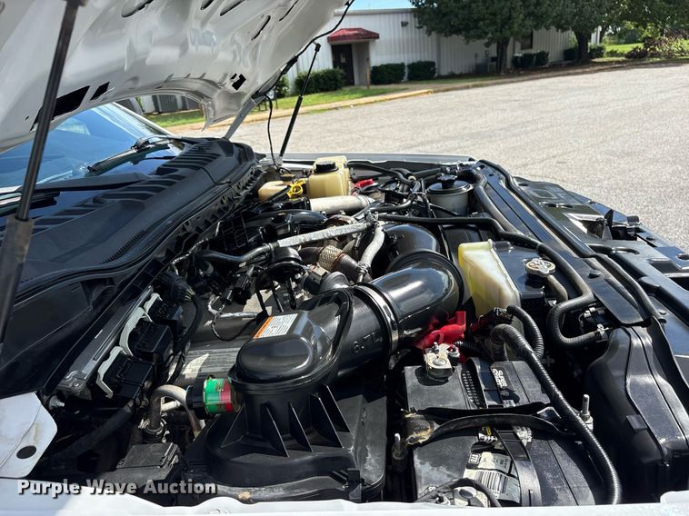 image for item DM1943 2019 Ford F550 Crew Cab flatbed truck