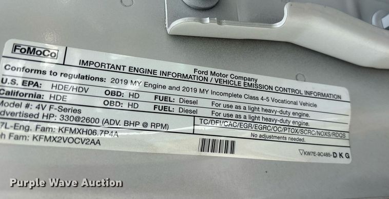 image for item DM1943 2019 Ford F550 Crew Cab flatbed truck