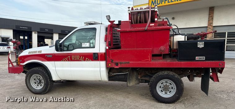 image for item DM1944 1999 Ford F350 Super Duty brush fire truck