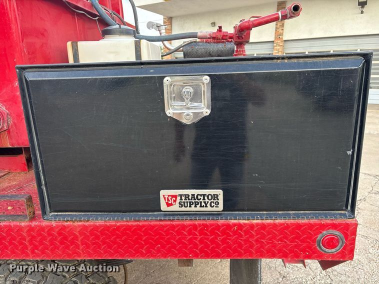 image for item DM1944 1999 Ford F350 Super Duty brush fire truck