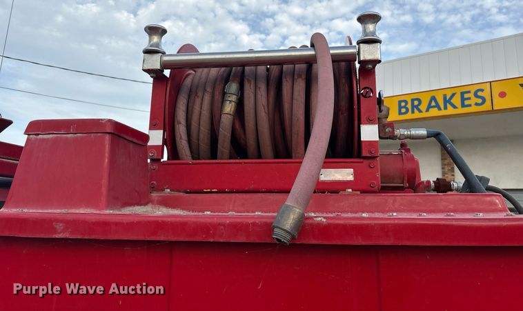 image for item DM1944 1999 Ford F350 Super Duty brush fire truck