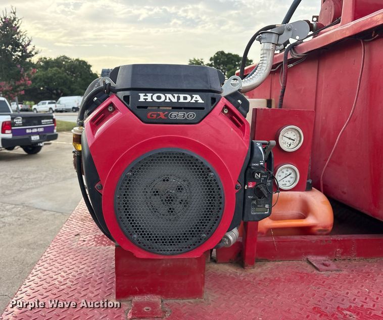 image for item DM1944 1999 Ford F350 Super Duty brush fire truck