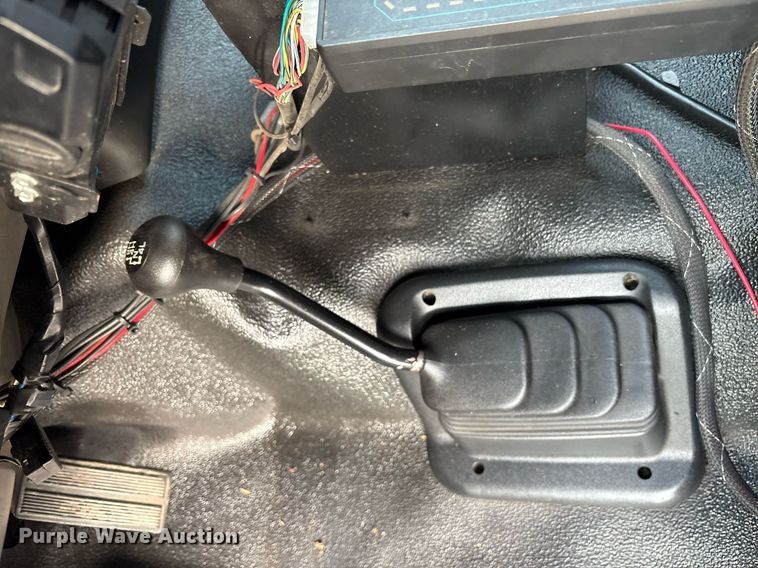 image for item DM1944 1999 Ford F350 Super Duty brush fire truck