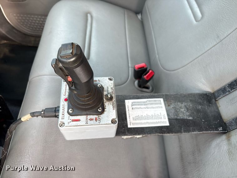 image for item DM1944 1999 Ford F350 Super Duty brush fire truck