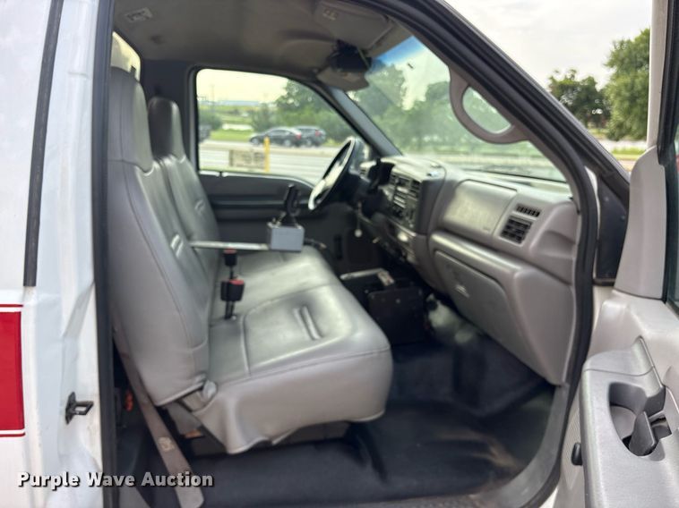 image for item DM1944 1999 Ford F350 Super Duty brush fire truck