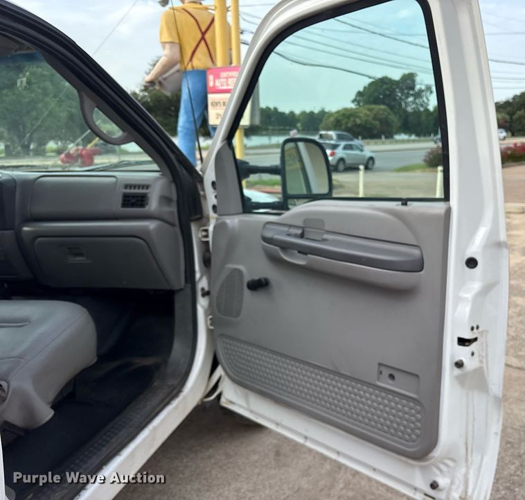 image for item DM1944 1999 Ford F350 Super Duty brush fire truck