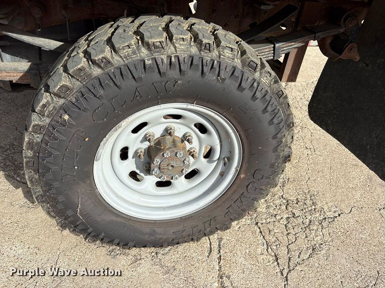 image for item DM1944 1999 Ford F350 Super Duty brush fire truck