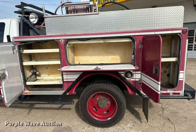 image for item DM1945 1999 Ford F550 brush fire truck