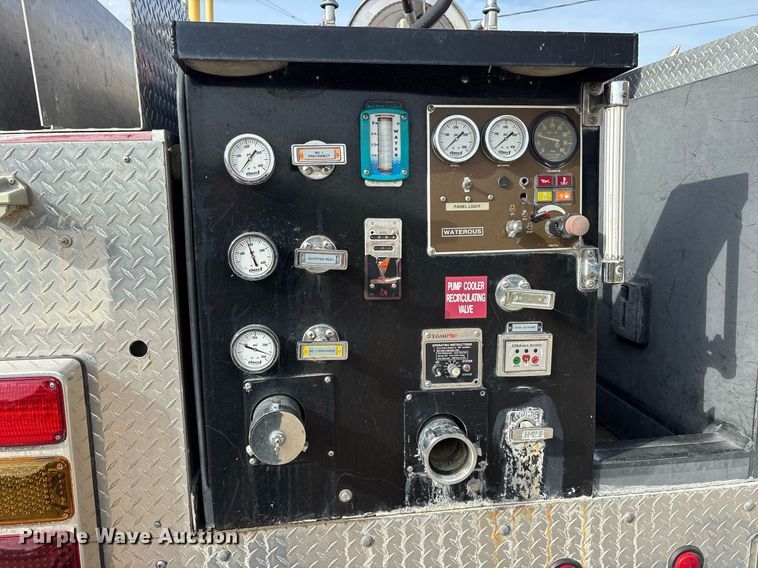 image for item DM1945 1999 Ford F550 brush fire truck