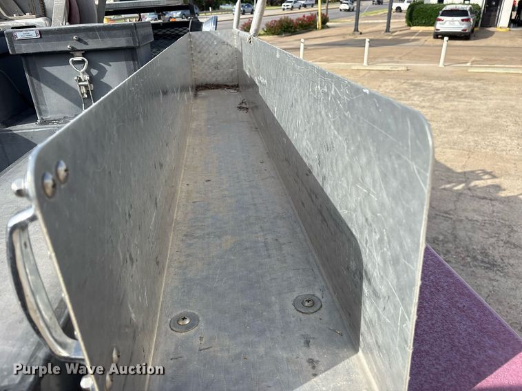 image for item DM1945 1999 Ford F550 brush fire truck