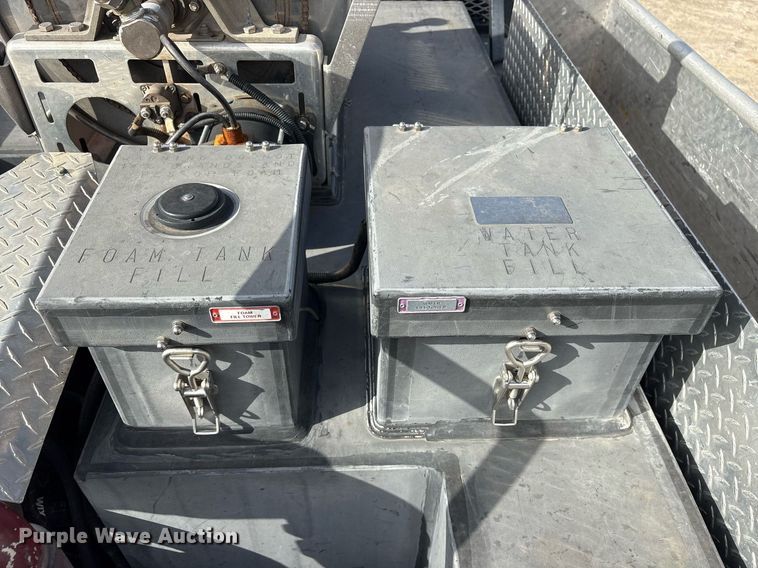 image for item DM1945 1999 Ford F550 brush fire truck