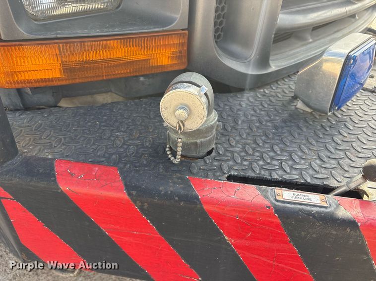 image for item DM1945 1999 Ford F550 brush fire truck