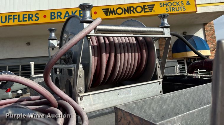 image for item DM1945 1999 Ford F550 brush fire truck