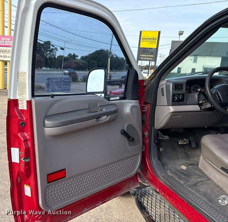 image for item DM1945 1999 Ford F550 brush fire truck