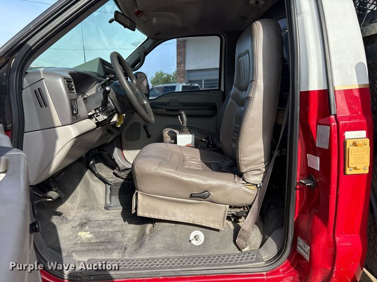 image for item DM1945 1999 Ford F550 brush fire truck