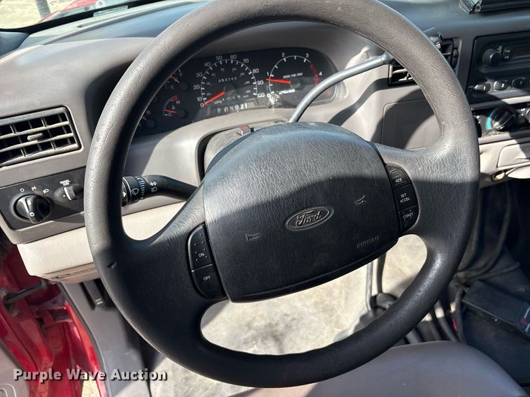 image for item DM1945 1999 Ford F550 brush fire truck