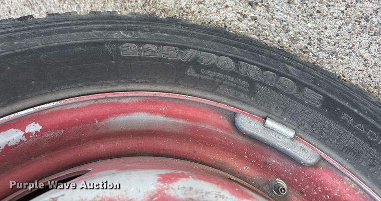 image for item DM1945 1999 Ford F550 brush fire truck