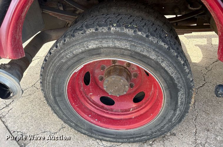 image for item DM1945 1999 Ford F550 brush fire truck