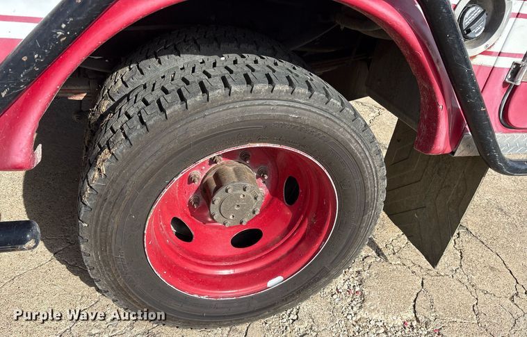 image for item DM1945 1999 Ford F550 brush fire truck