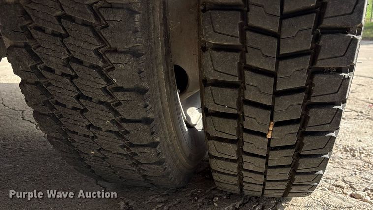 image for item DM1945 1999 Ford F550 brush fire truck