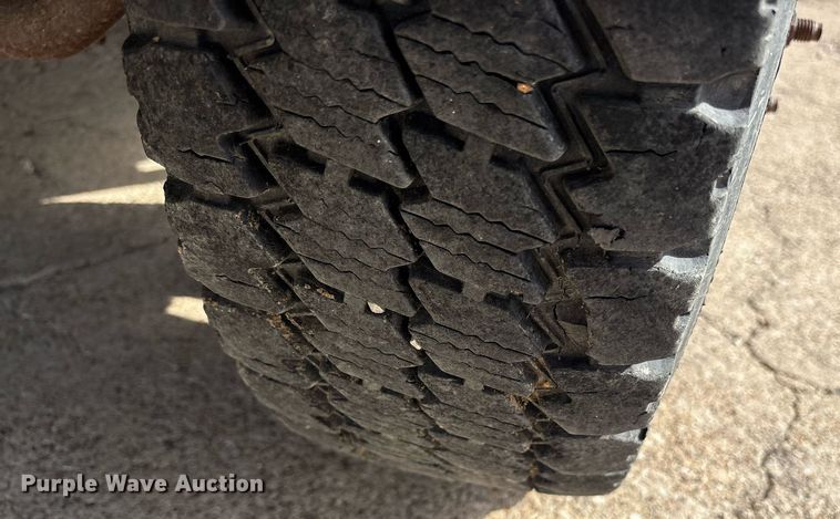 image for item DM1945 1999 Ford F550 brush fire truck