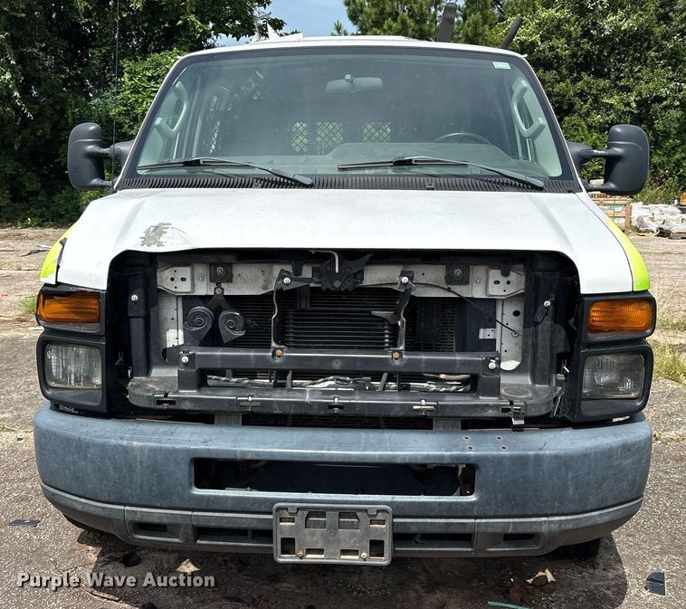 image for item DM1946 2009 Ford E150 utility van