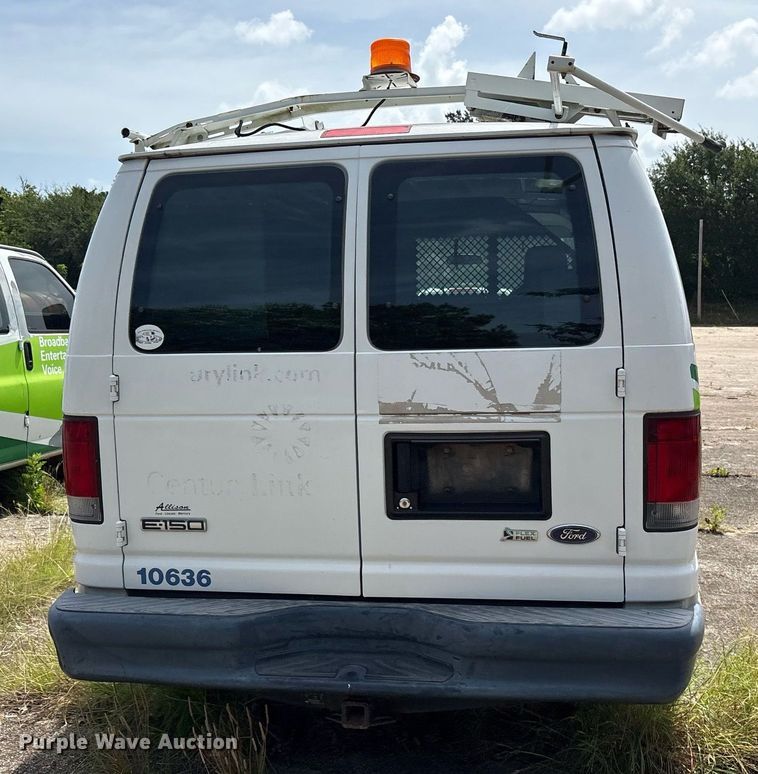 image for item DM1946 2009 Ford E150 utility van