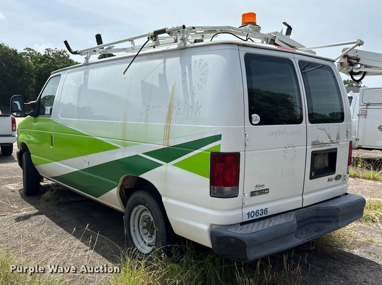 image for item DM1946 2009 Ford E150 utility van