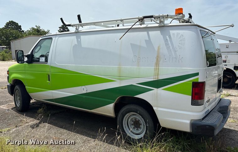 image for item DM1946 2009 Ford E150 utility van