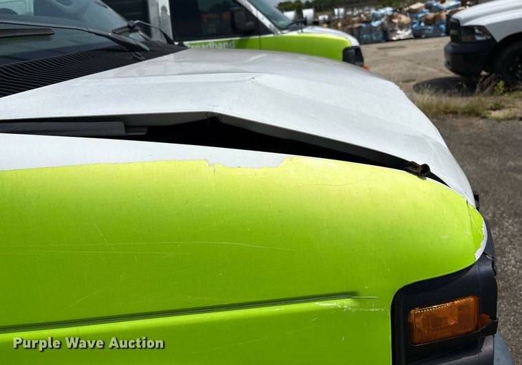 image for item DM1946 2009 Ford E150 utility van