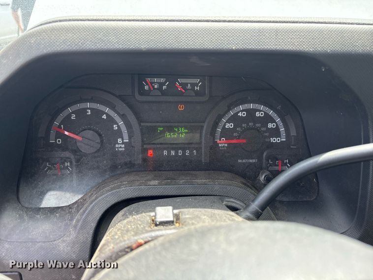 image for item DM1946 2009 Ford E150 utility van