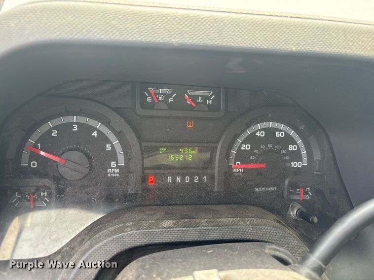 image for item DM1946 2009 Ford E150 utility van