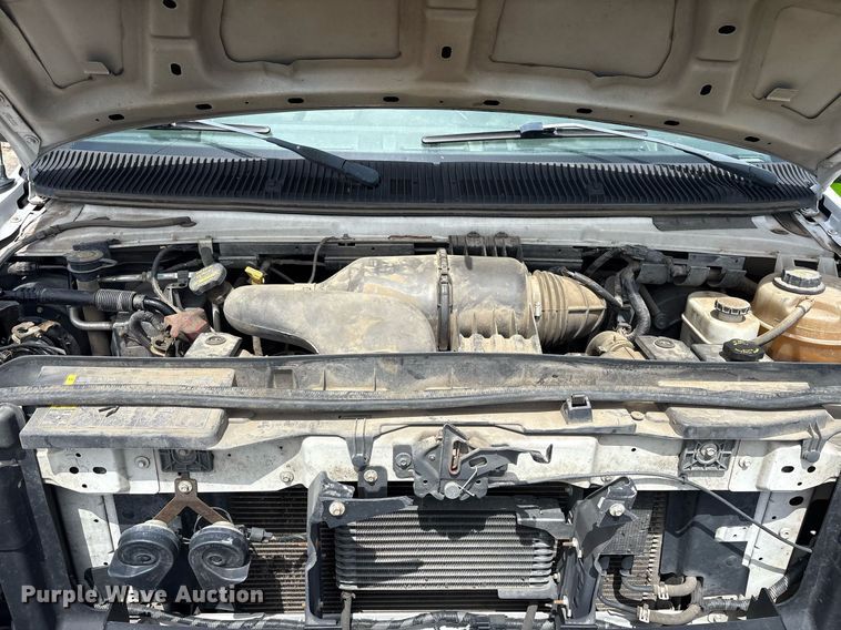 image for item DM1946 2009 Ford E150 utility van