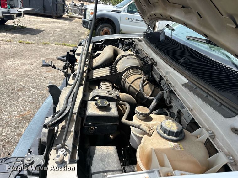 image for item DM1946 2009 Ford E150 utility van