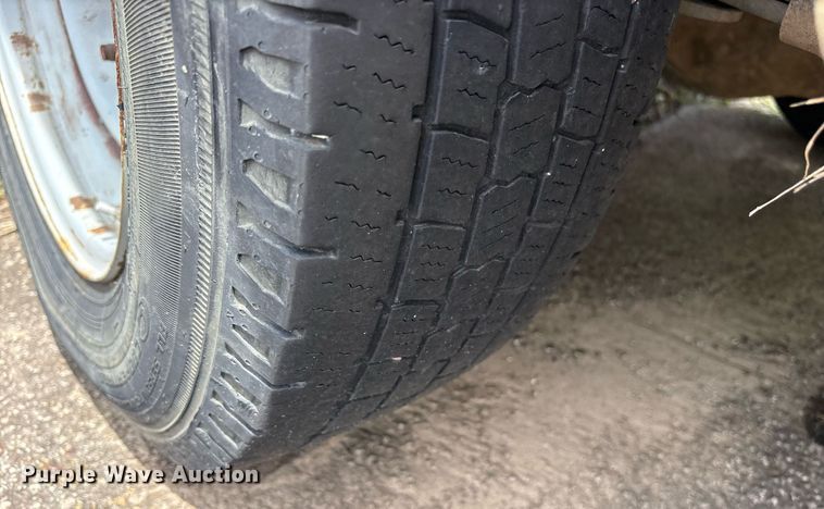 image for item DM1946 2009 Ford E150 utility van