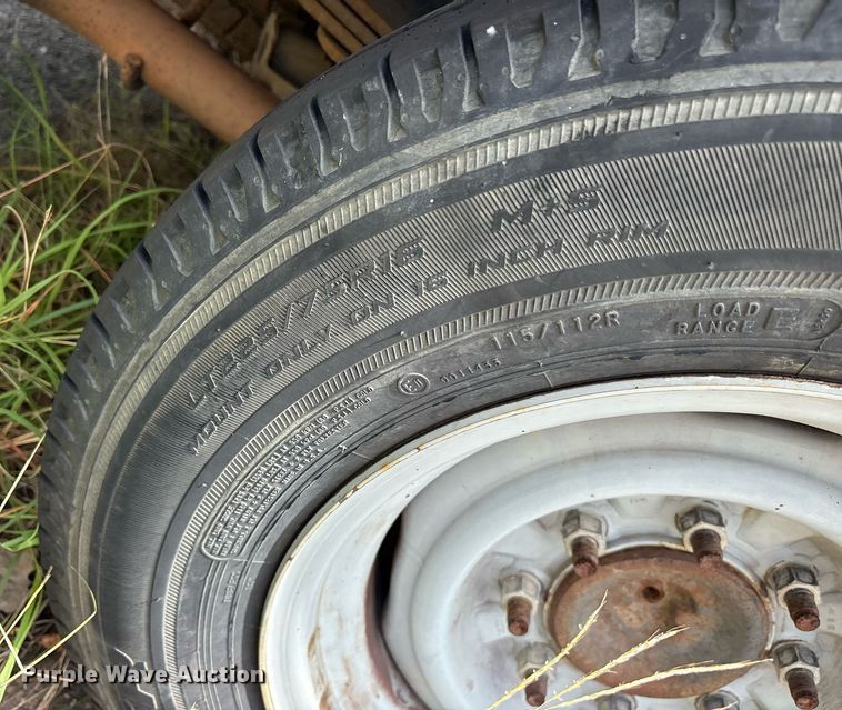 image for item DM1946 2009 Ford E150 utility van