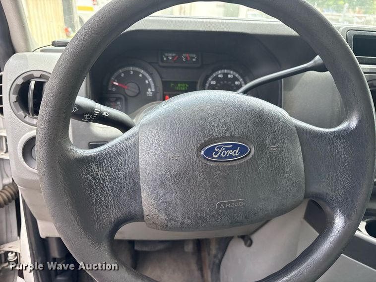 image for item DM1947 2013 Ford E150 utility van