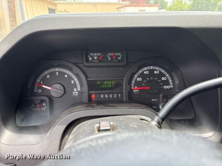 image for item DM1947 2013 Ford E150 utility van