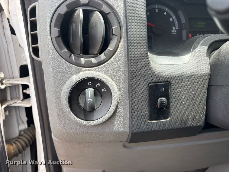 image for item DM1947 2013 Ford E150 utility van