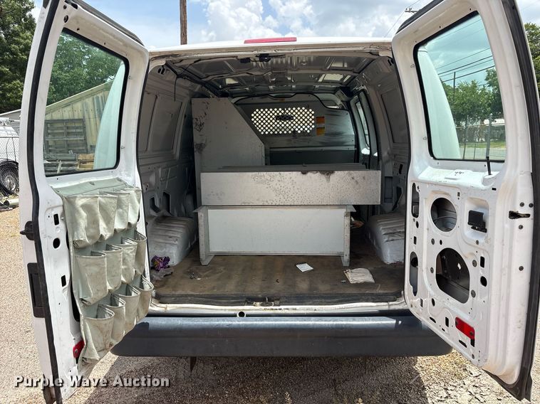image for item DM1947 2013 Ford E150 utility van