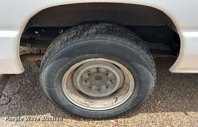 image for item DM1947 2013 Ford E150 utility van