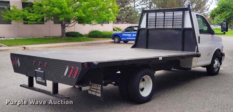 image for item DP5007 2023 Chevrolet Express 4500 flatbed van