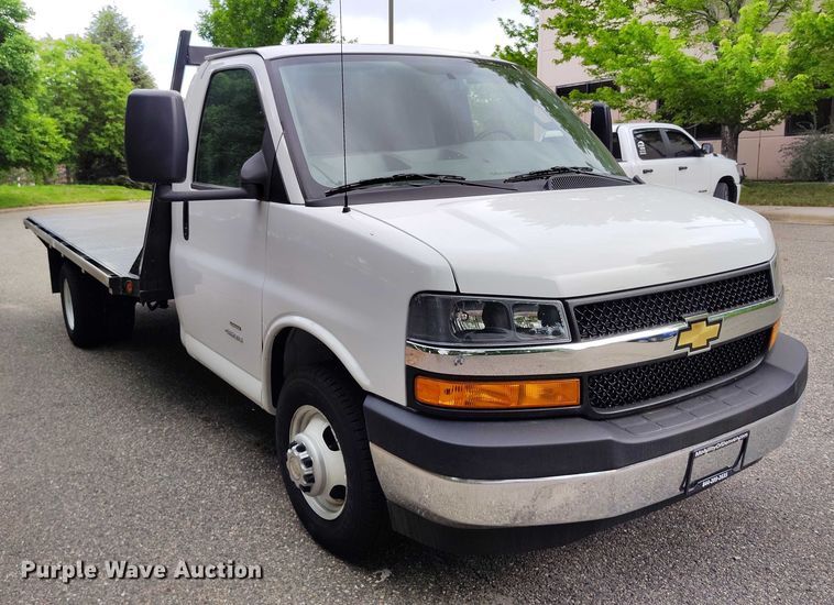 image for item DP5007 2023 Chevrolet Express 4500 flatbed van