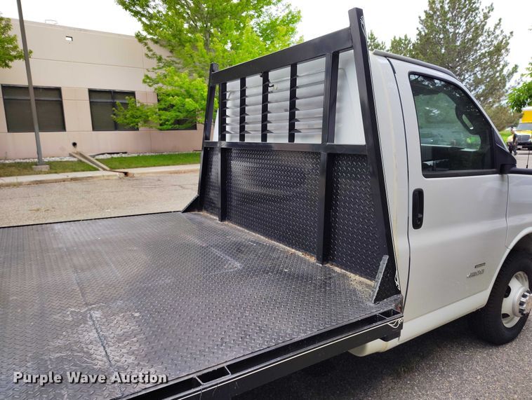 image for item DP5007 2023 Chevrolet Express 4500 flatbed van