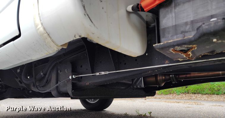 image for item DP5007 2023 Chevrolet Express 4500 flatbed van