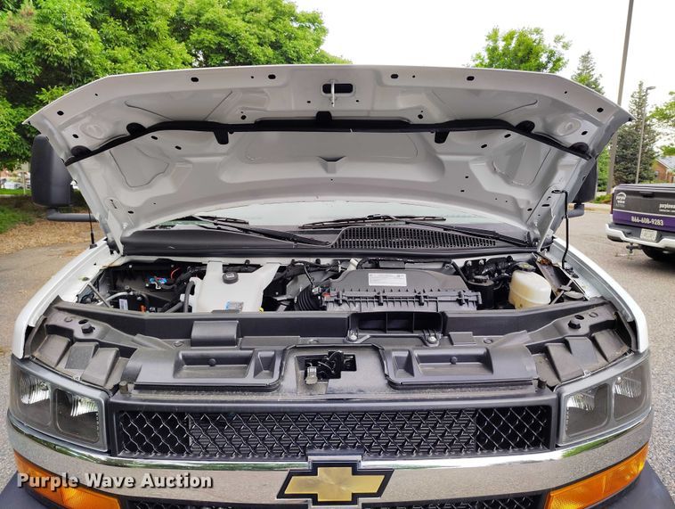 image for item DP5007 2023 Chevrolet Express 4500 flatbed van